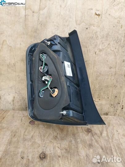 Фонарь задний правый Toyota Prius 2 NHW20 2005