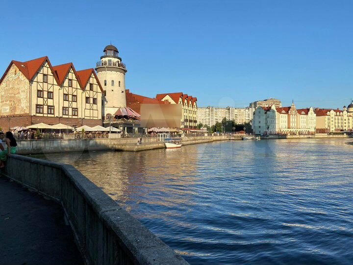 2-к. квартира, 60 м², 2/10 эт.