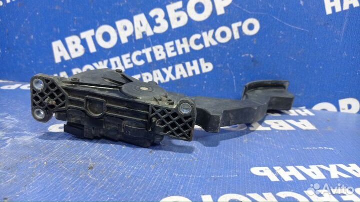 Педаль газа Ford Focus 2 седан 2006