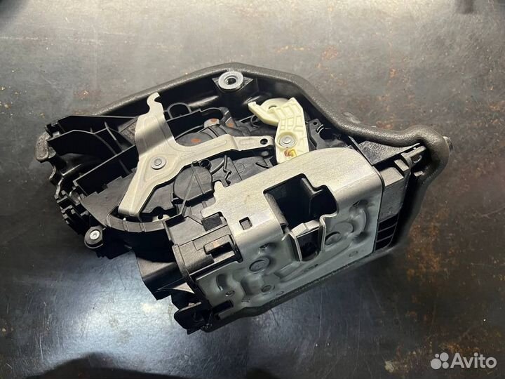 Замок двери задней правой Mini F54/60