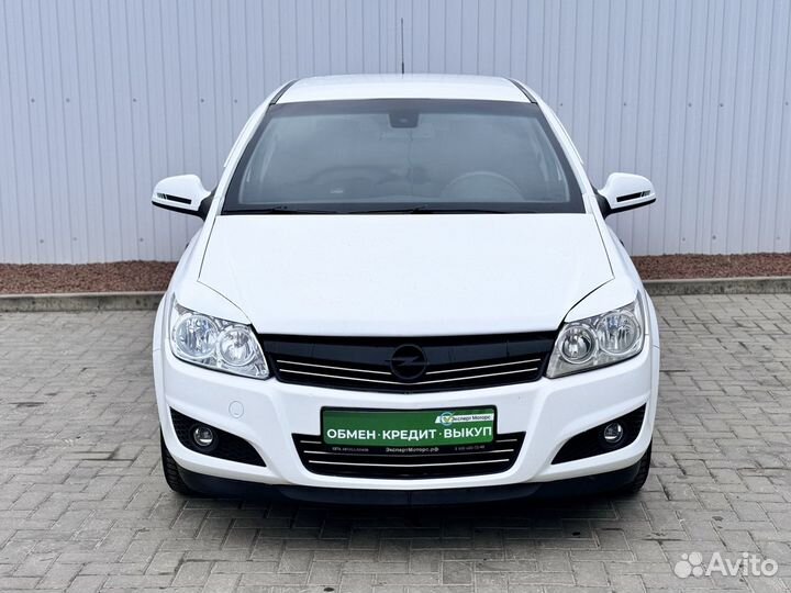 Opel Astra 1.6 МТ, 2011, 143 000 км