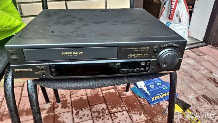 Видеомагнитофон