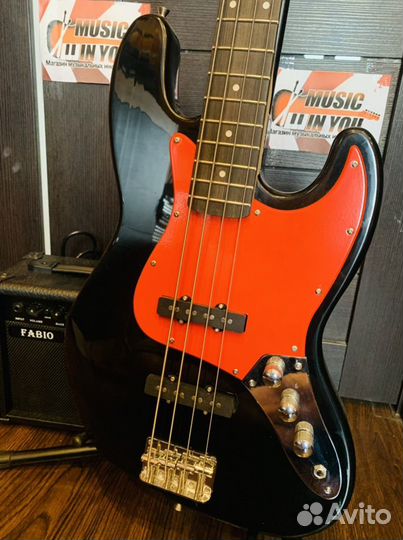 Бас Гитара + Комбик