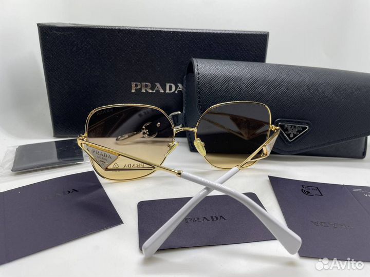 Очки prada