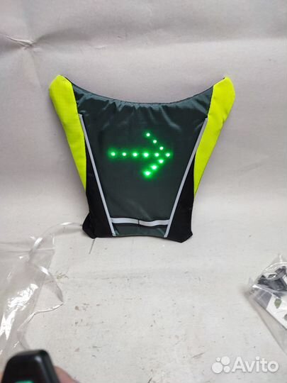 Жилет с указателями поворотов велосипедисту новый