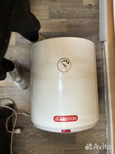 Водонагреватель ariston 80л