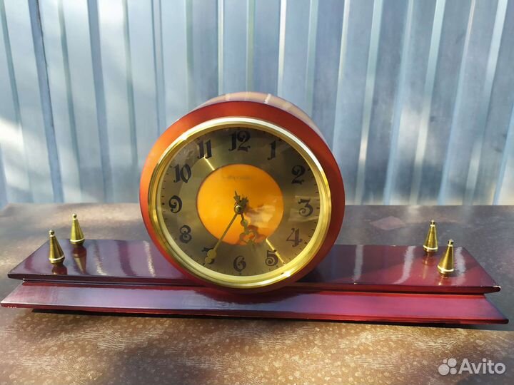 Каминные часы Весна