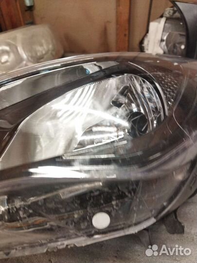 Донор. Фара левая Solaris 2 2015