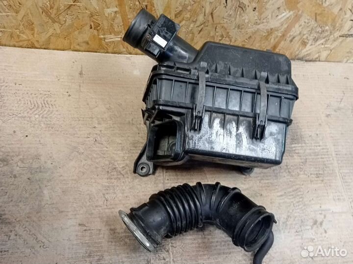 Корпус воздушного фильтра Mitsubishi Lancer 10 2.0