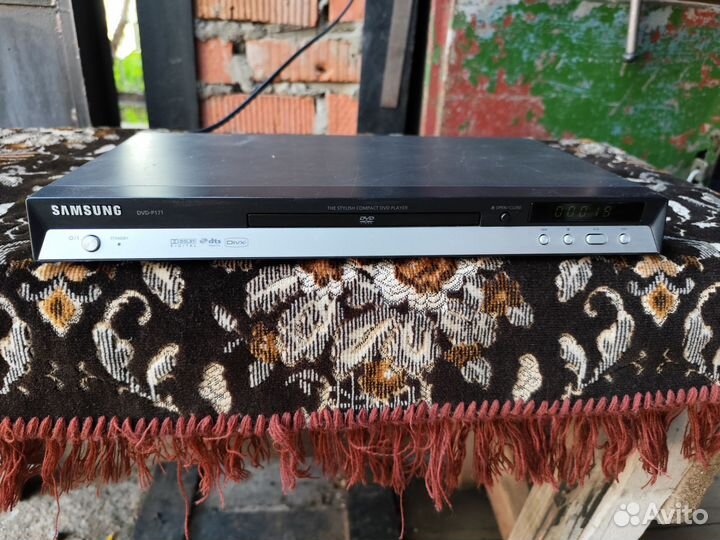 Dvd плеер Samsung dvd-p171