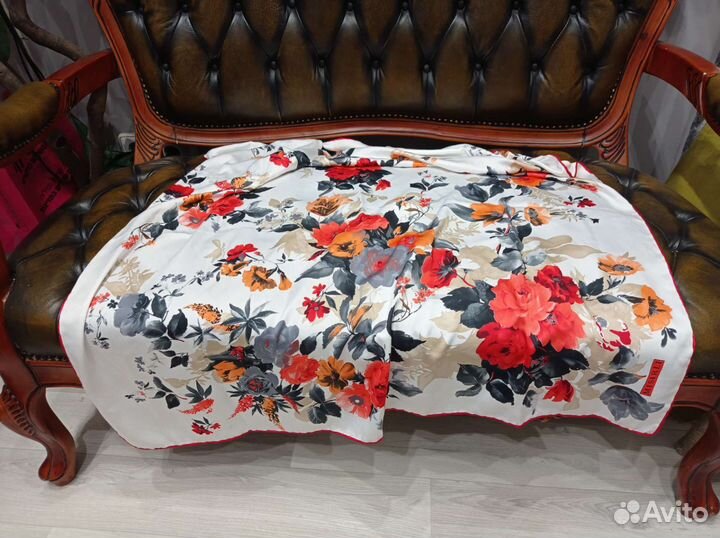 Шелковый платок misirli 95cm,ручной подгиб