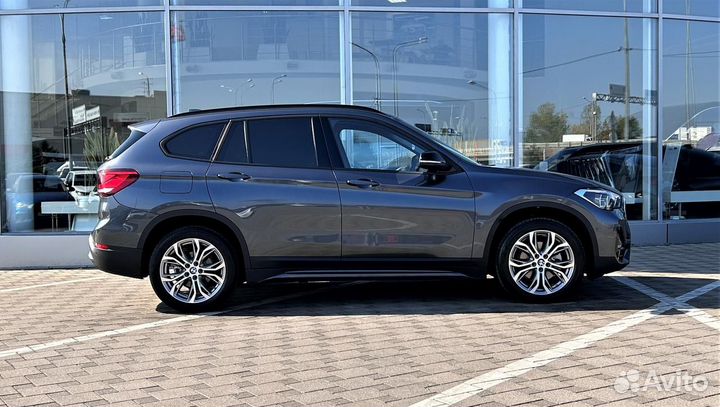 BMW X1 2.0 AT, 2021, 12 000 км