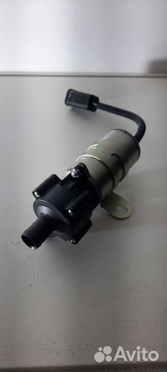 Насос отопителя салона