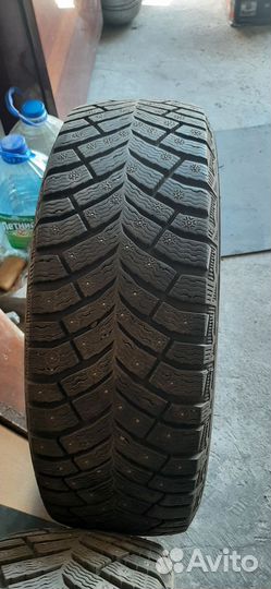 Michelin X-Ice North 4 195/65 R15