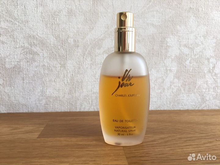 Un Jour Charles Jourdan EDT 30мл