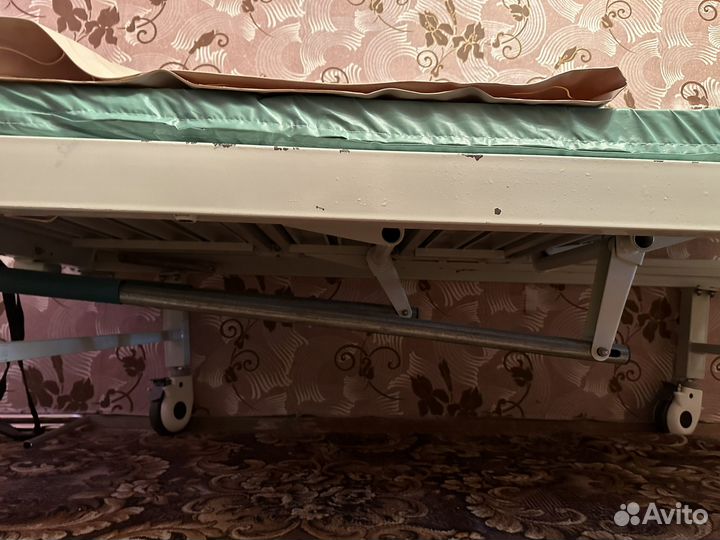 Кровать для лежачих больных бу