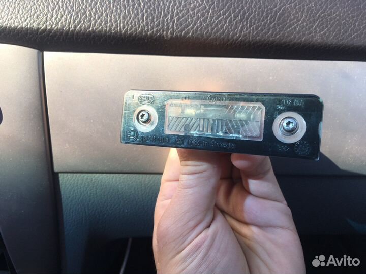 Octavia a5 подсветка номера плафон