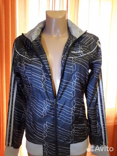 Куртка-ветровка женская или подростковая Adidas