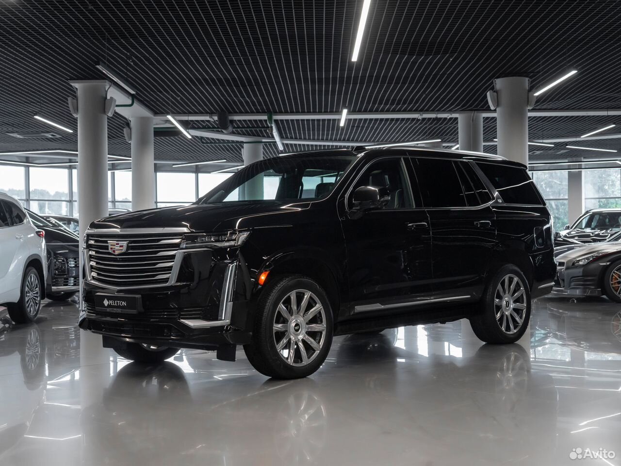 Cadillac Escalade 6.2 AT, 2023, 17 973 км