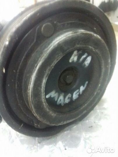 Компрессор кондиционера Kia Magentis 1.6