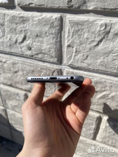 iPhone 6, 16 ГБ