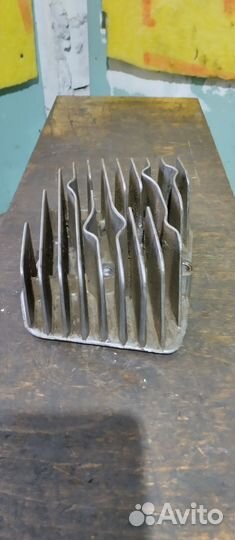 Левая головка цилиндра двигателя Ява 638