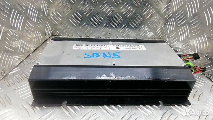 Усилитель акустической системы Volkswagen Phaeton