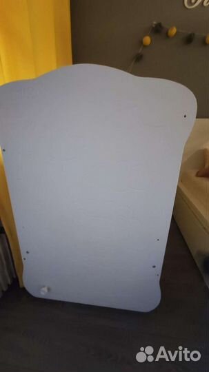 Кроватка детская белая