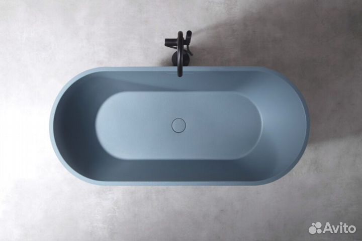 Baннa из иcкусcтвенного камня