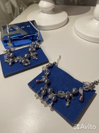 Серьги и бусы