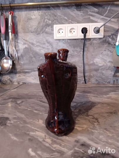 Кувшин старинный кораблик