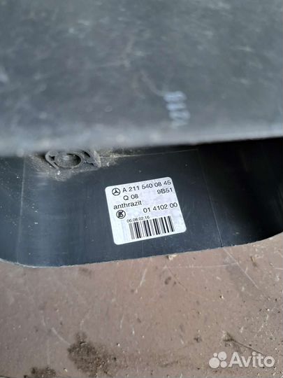 Кожух рулевой колонки Mercedes W211