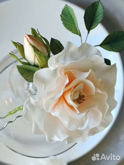 Шпилька для волос розой. Ручная работа