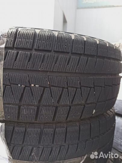 Bridgestone Blizzak Revo GZ 205/55 R16 95S