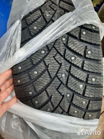Pirelli Scorpion Ice Zero 2 265/60 R18