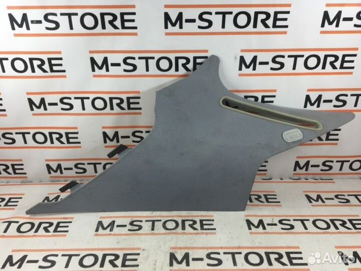 Обшивка стойки задняя правая Mercedes-Benz C-Class