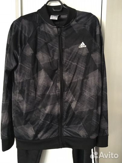 Спортивный костюм