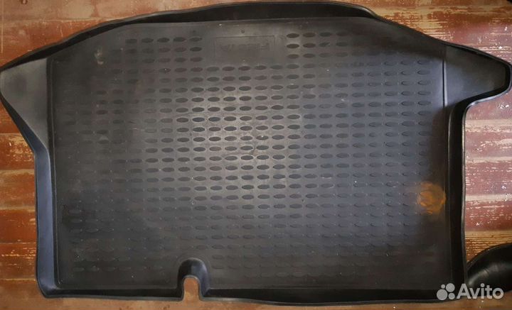 Коврик багажника Форд fiesta