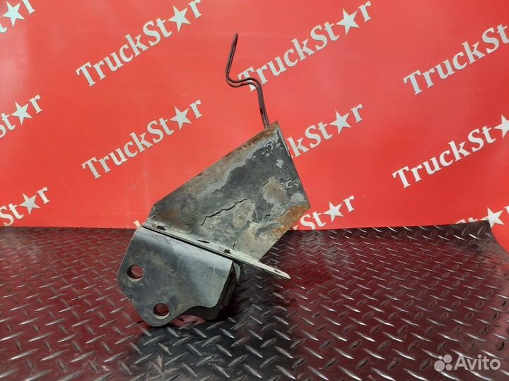 Кронштейн противооткатного упора левый