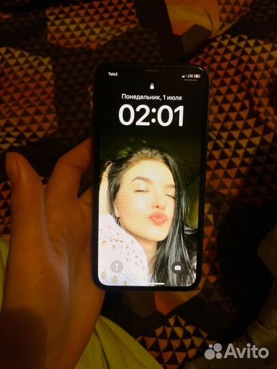 iPhone Xs, 64 ГБ