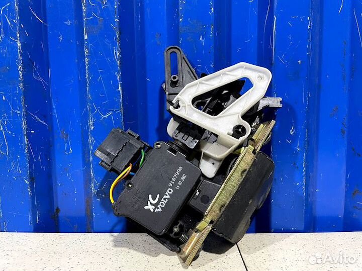 Замок багажника Volvo V70 2 2.5AT 4WD 2000