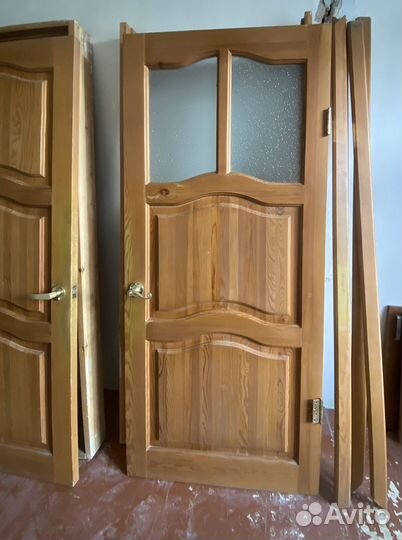 Двери межкомнатные с коробкой деревянные