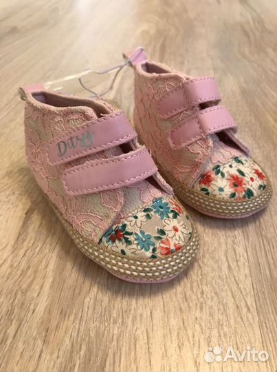 Новые ботинки