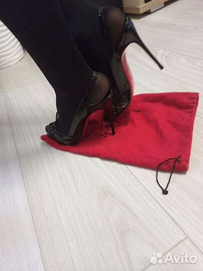 Босоножки женские