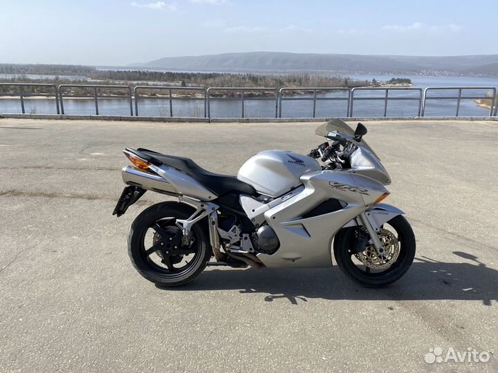 Honda vfr 800