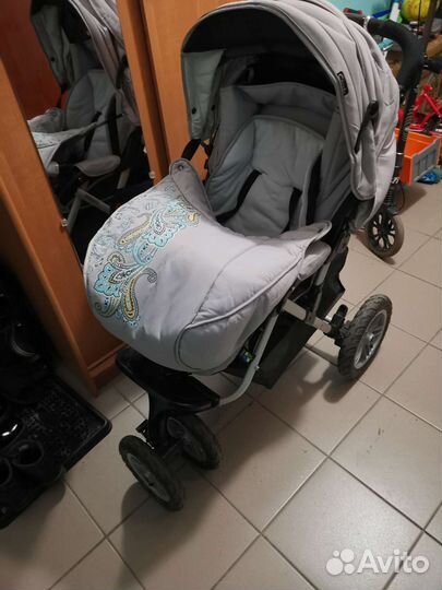 Прогулочная коляска