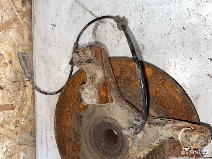 Кулак поворотный в сборе передний правый Peugeot