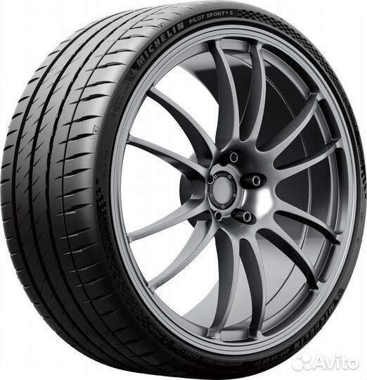 Michelin Pilot Sport 4 S 265/35 R22 и 285/35 R22