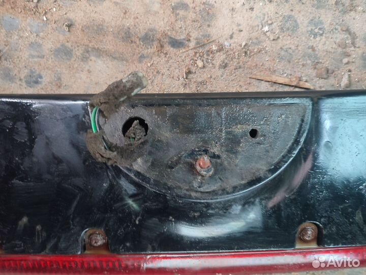 Спойлер на Hyundai Starex 1 рестайлинг