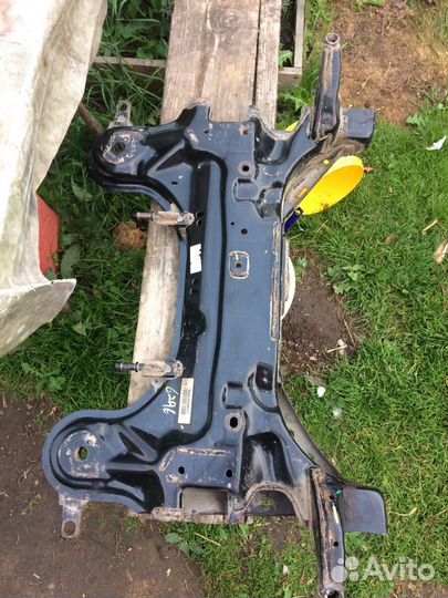 Подрамник opel mokka 1.8